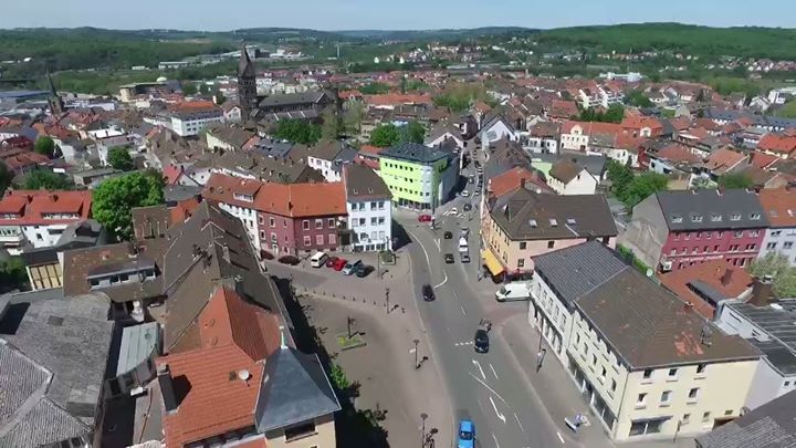 Hier noch einige Highlights!!! Luftaufnahmen zweier Außenputz-Objekten, welche von uns ausgeführt wurden